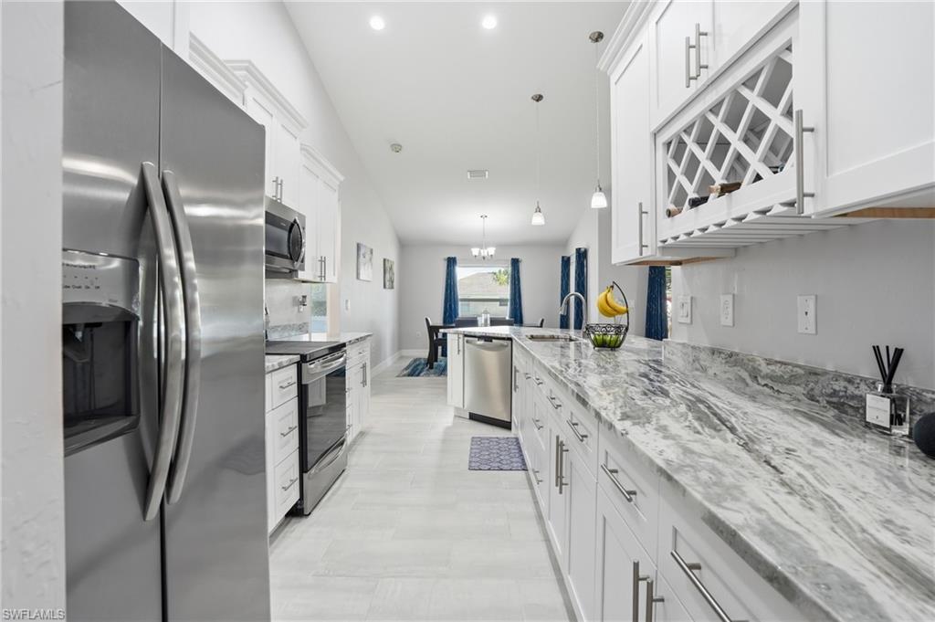 2907 18th Street Southwest Lehigh Acres, FL 33976 - Photo 20 of 47
