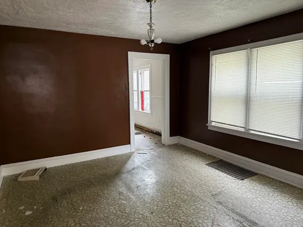 $50,000 | 3156 North 6th Street, Milwaukee, WI 53212