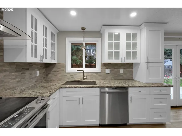 $412,000 | 2923 Maranta Street, Eugene, OR 97404