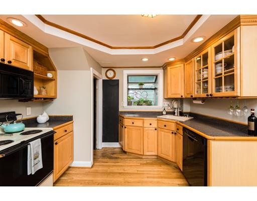 140 Pilgrim Road Weymouth, MA 02191 - Photo 4 of 21