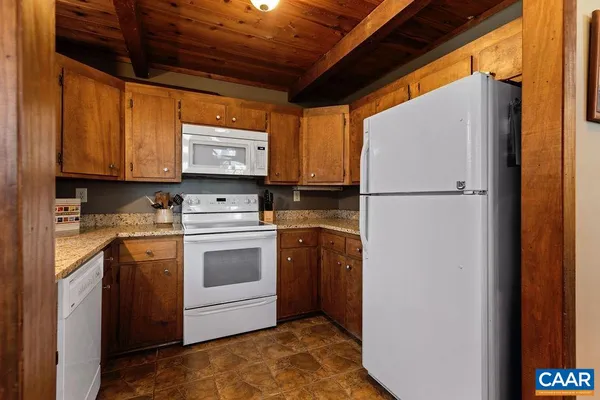 $675,000 | 21 Tyro Lane, Roseland, VA 22967