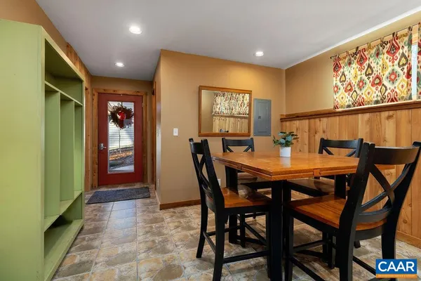 $675,000 | 21 Tyro Lane, Roseland, VA 22967