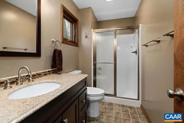 $695,000 | 21 Tyro Lane, Roseland, VA 22967