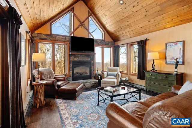 $695,000 | 21 Tyro Lane, Roseland, VA 22967