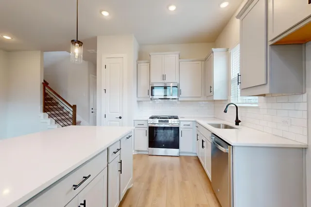 $434,990 | 13116 Geary Drive, Austin, TX 78610