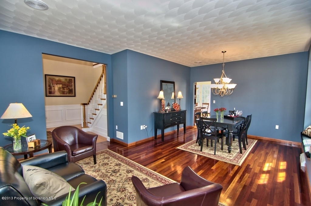 913 Parkview Road Moscow, PA 18444 - Photo 2 of 65 Gallery Image 2