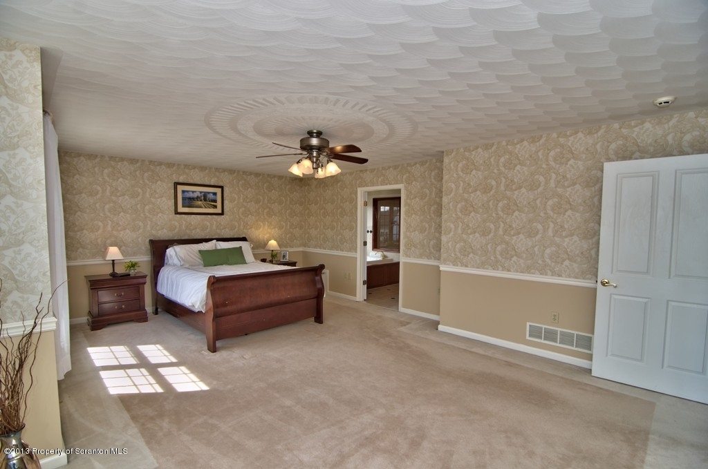 913 Parkview Road Moscow, PA 18444 - Photo 29 of 65 Gallery Image 29