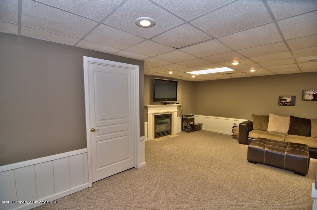 913 Parkview Road Moscow, PA 18444 - Photo 55 of 65 Gallery Image 55