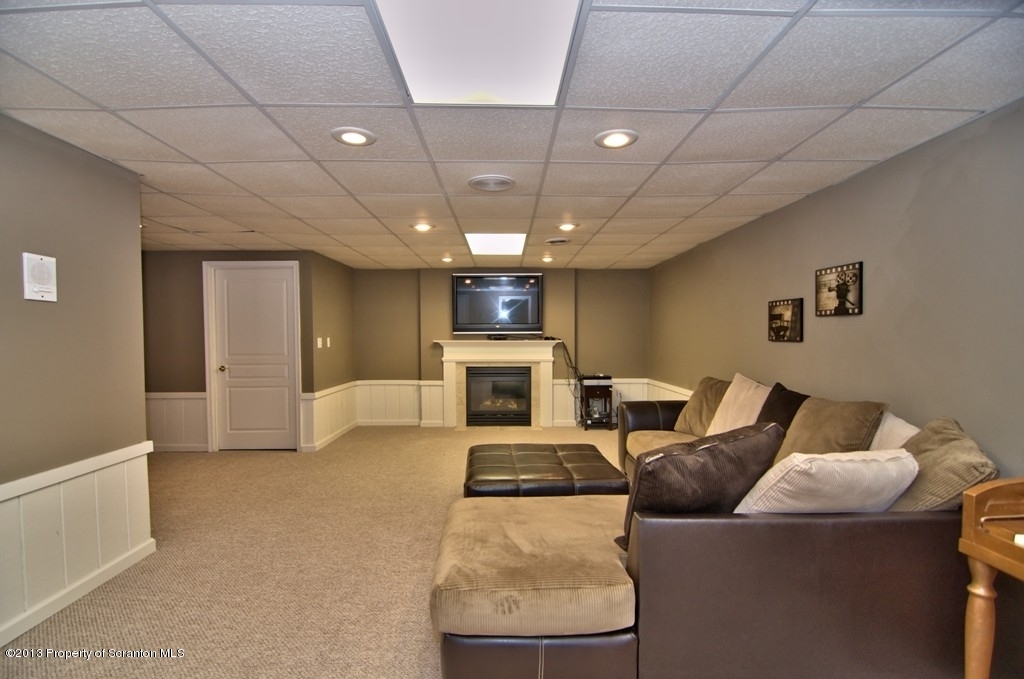 913 Parkview Road Moscow, PA 18444 - Photo 59 of 65 Gallery Image 59
