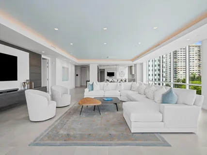 $3,500,000 | 353 Sunset Drive, Unit PH02, Fort Lauderdale, FL 33301