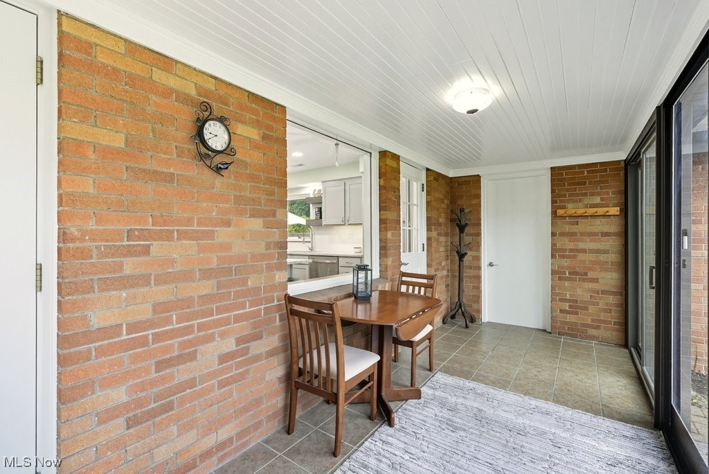 6753 Mill Road Brecksville, OH 44141 - Photo 26 of 34 View of sunroom
