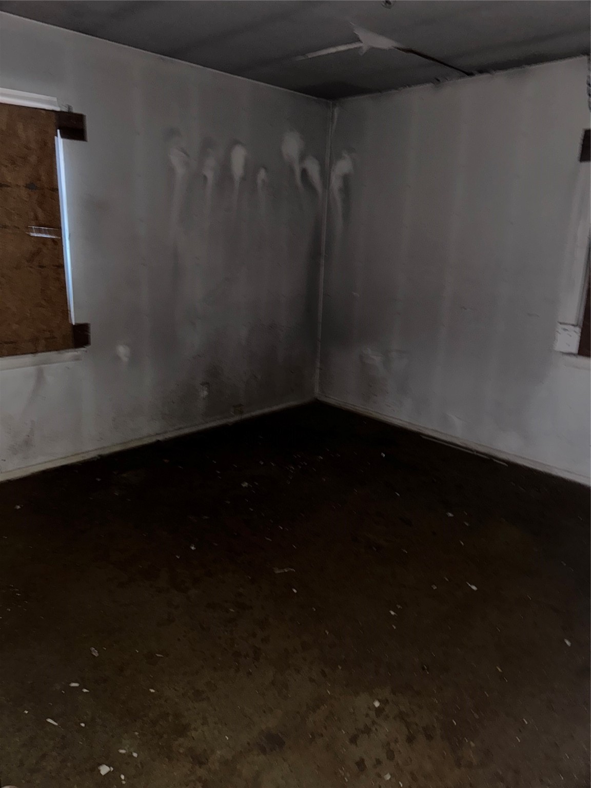 3334 Dulcrest Street Houston, TX 77051 - Photo 9 of 14 a close up of a microwave