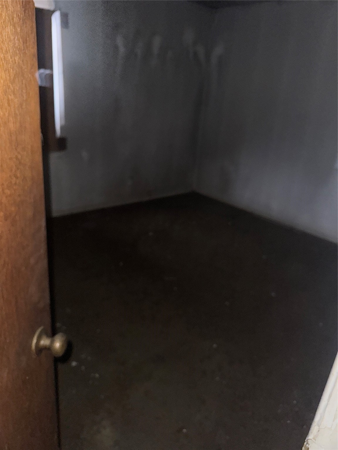 3334 Dulcrest Street Houston, TX 77051 - Photo 10 of 14 a view of a small space