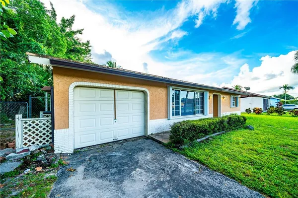 $3,100 | 820 Southwest 55th Avenue, Margate, FL 33068