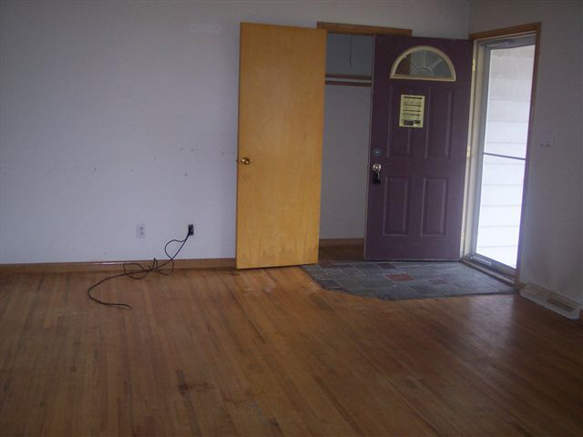 1810 West Riggin Road Muncie, IN 47304 - Photo 4 of 10 Gallery Image 4