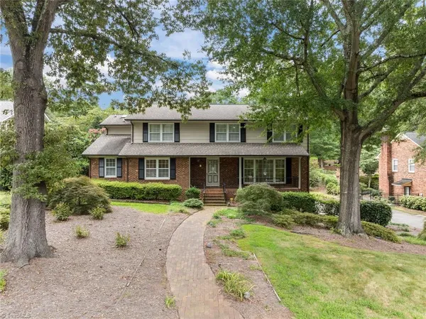 $512,000 | 1122 Kensington Drive, High Point, NC 27262
