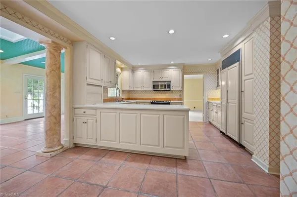 $512,000 | 1122 Kensington Drive, High Point, NC 27262