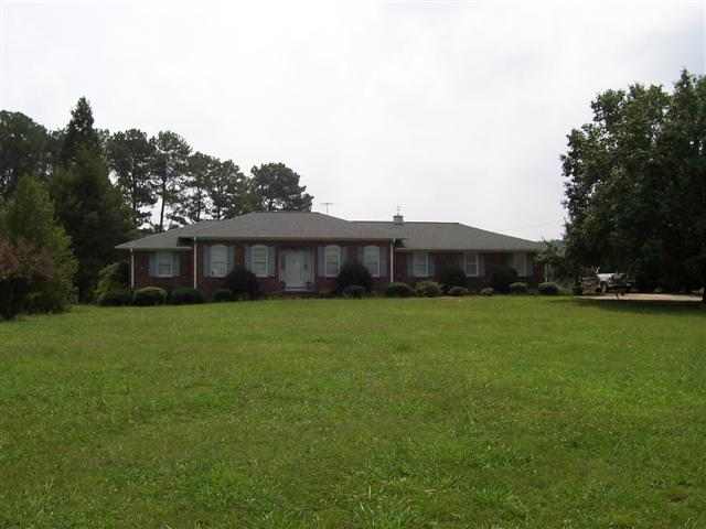 900 Broadway School Road Belton, SC 29627 - Photo 1 of 24 Gallery Image 1
