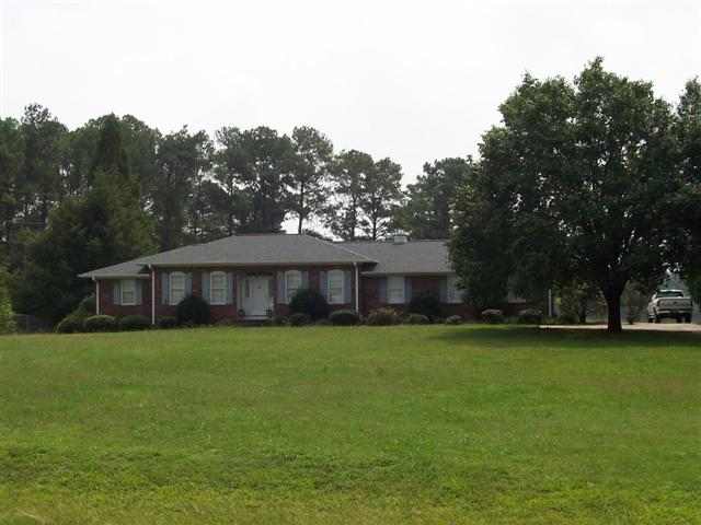 900 Broadway School Road Belton, SC 29627 - Photo 2 of 24 Gallery Image 2