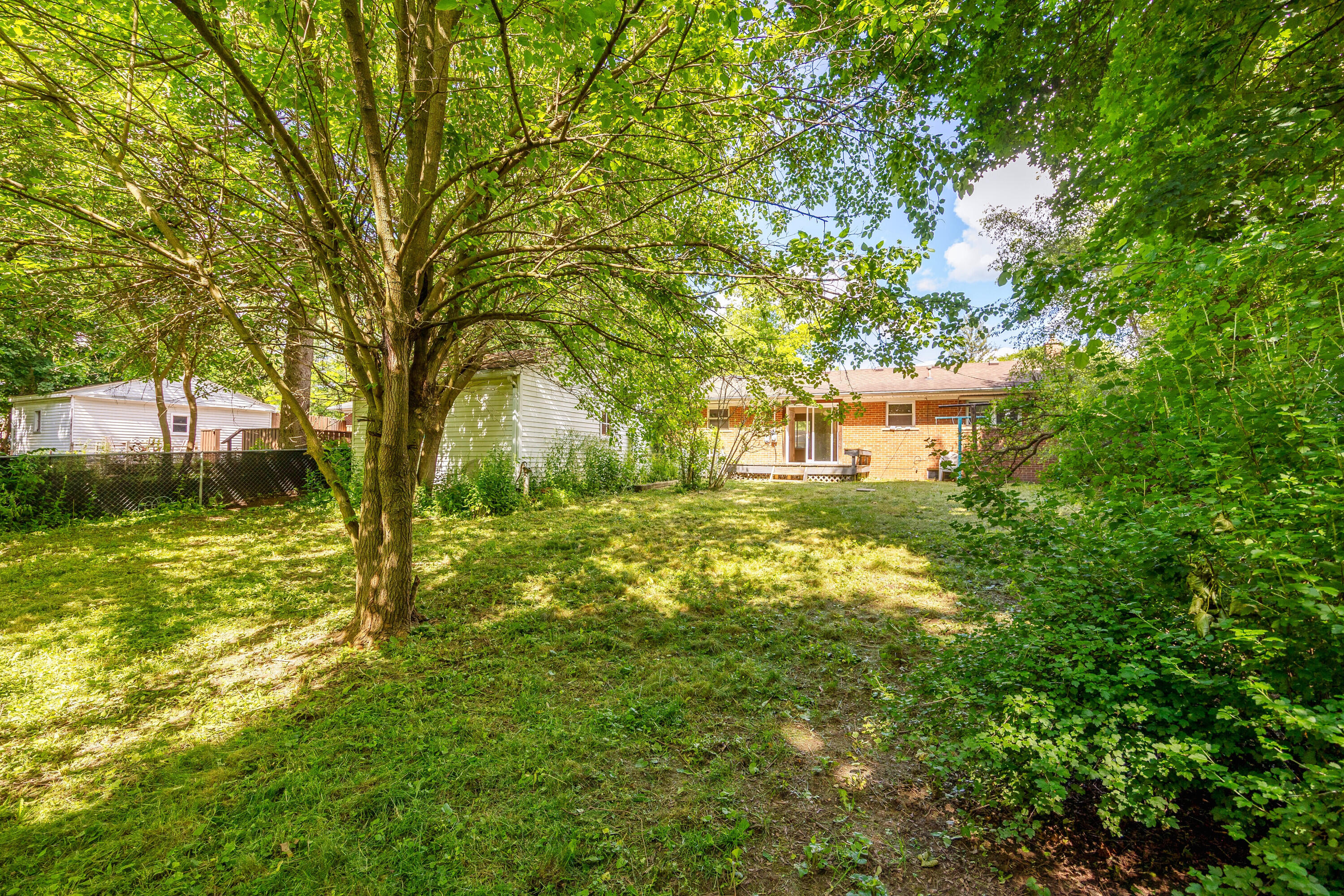 1031 North Maple Road Ann Arbor, MI 48103 - Photo 30 of 36 00__63