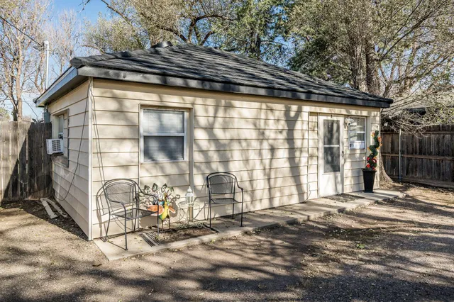 $575,000 | 2000 3rd Avenue, Canyon, TX 79015