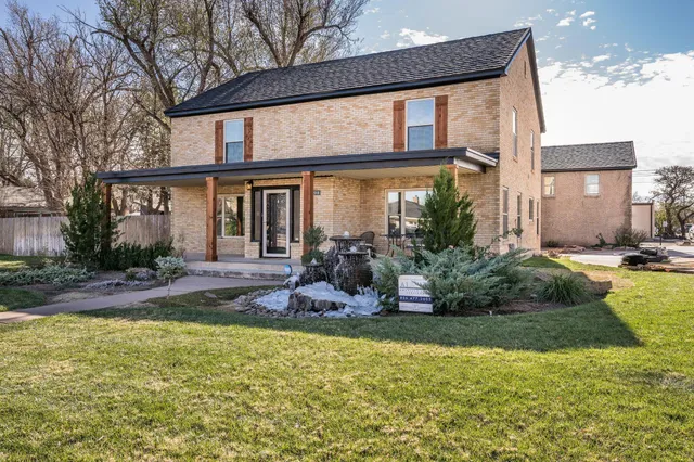 $575,000 | 2000 3rd Avenue, Canyon, TX 79015