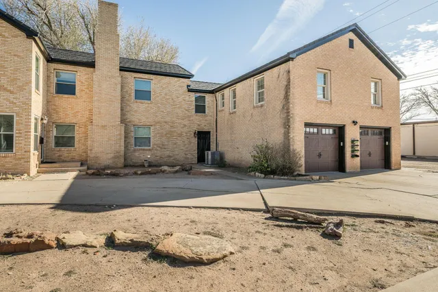 $575,000 | 2000 3rd Avenue, Canyon, TX 79015