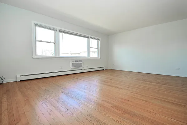$195,000 | 7347 West Diversey Avenue, Unit 3, Elmwood Park, IL 60707