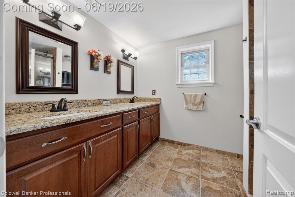 1625 Hampton Road Grosse Pointe, MI 48236 - Photo 22 of 31