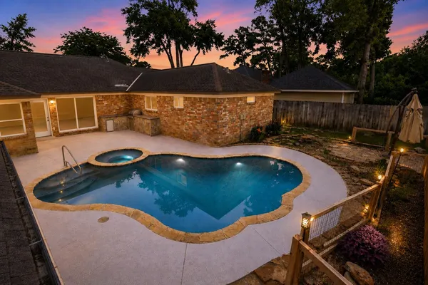 $359,000 | 15215 Parkville Drive, Houston, TX 77068