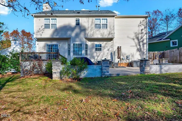 a view of backyard with a garden and plants