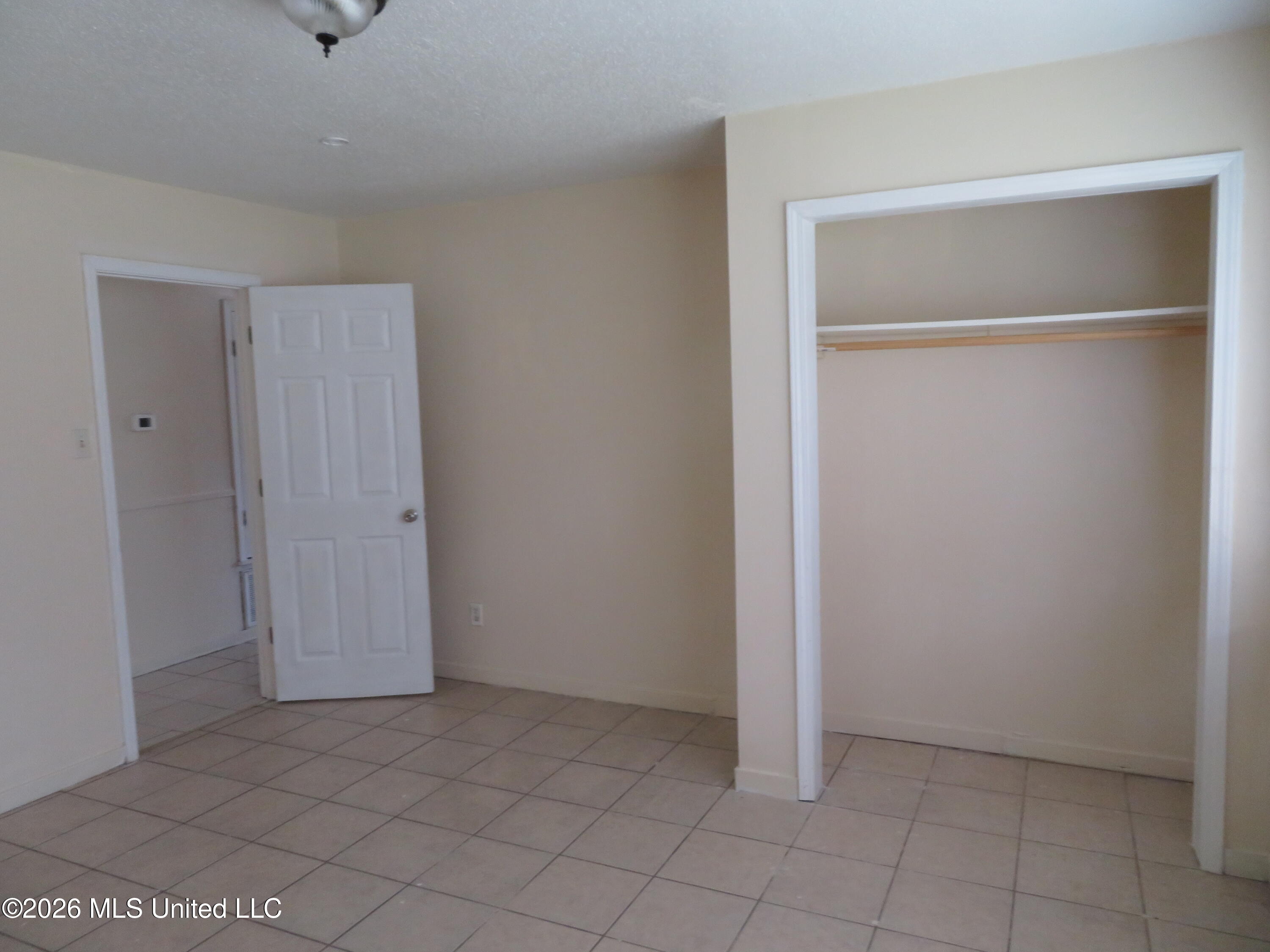 356 Springdale Circle D'Iberville, MS 39540 - Photo 9 of 22 IMG_0956