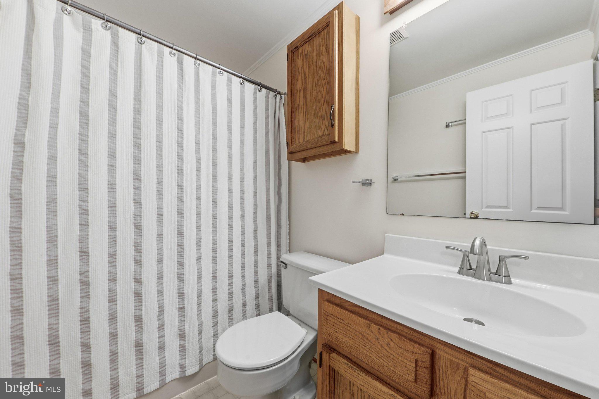 7998 Windsail Court Frederick, MD 21701 - Photo 30 of 38 Hall Bath