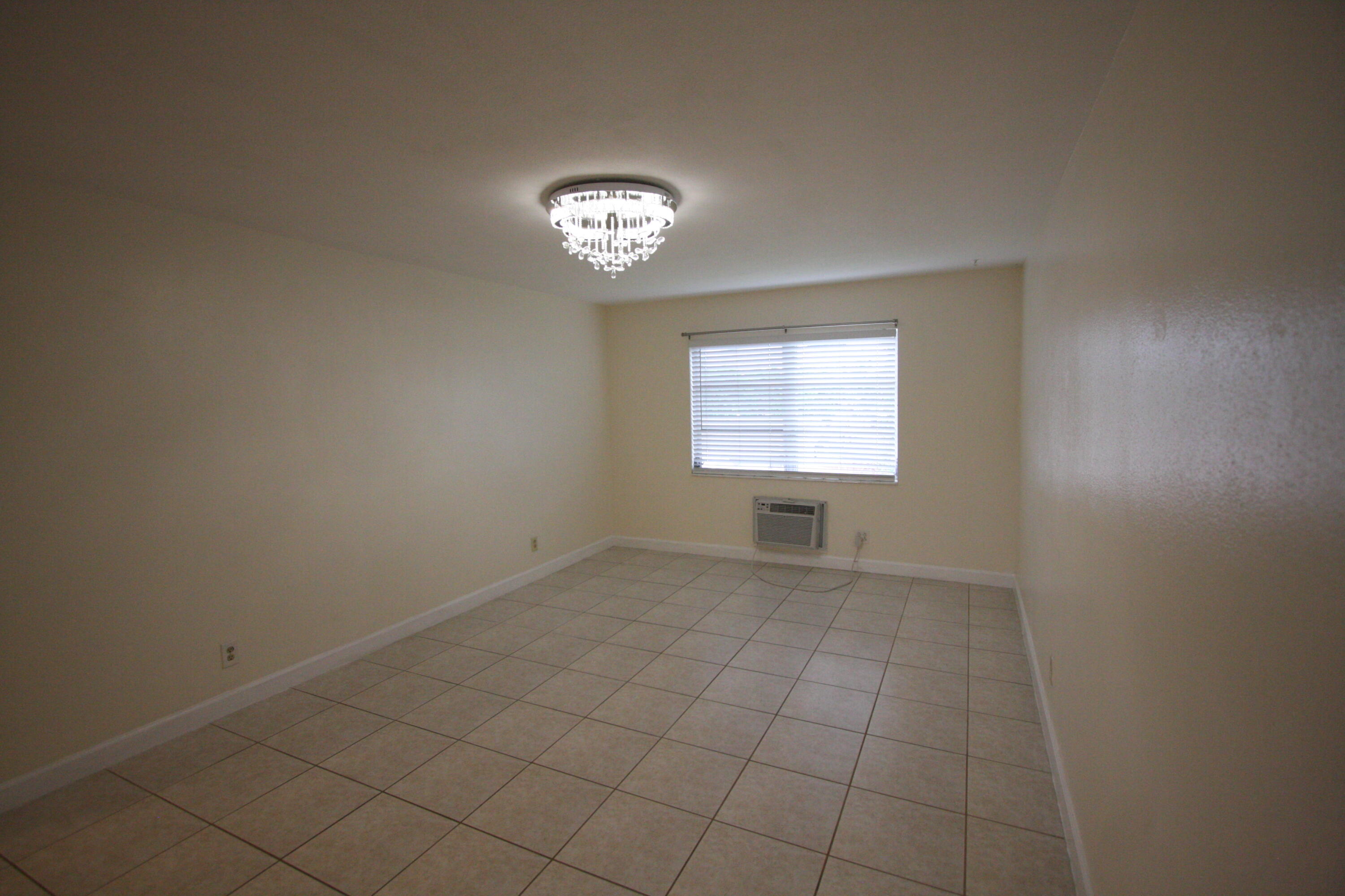1050 East Sample Road, Unit 209 Pompano Beach, FL 33064 - Photo 18 of 27 IMG_6924