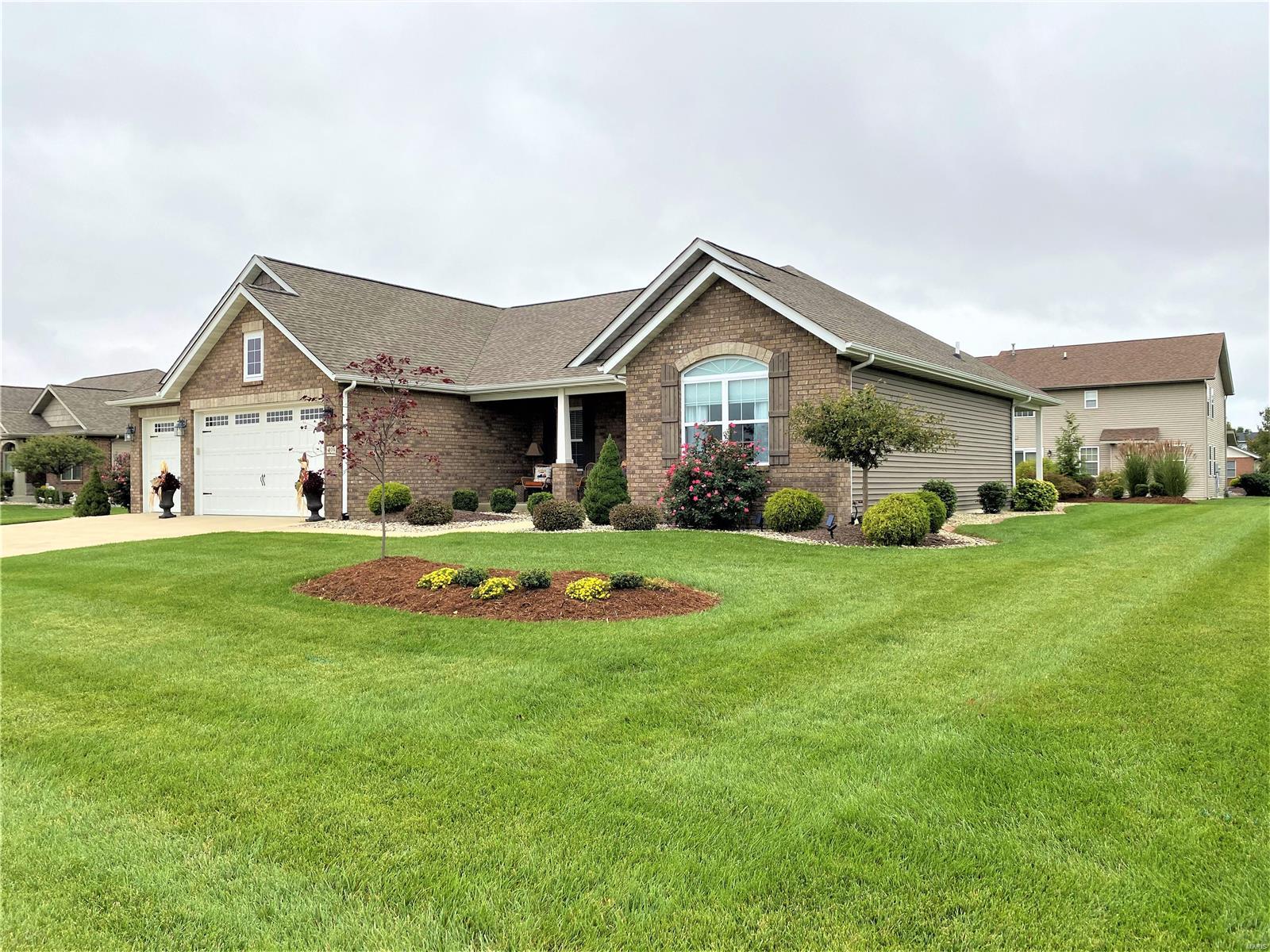 409 Cook Avenue Hamel, IL 62046 - Photo 3 of 32 Gallery Image 3