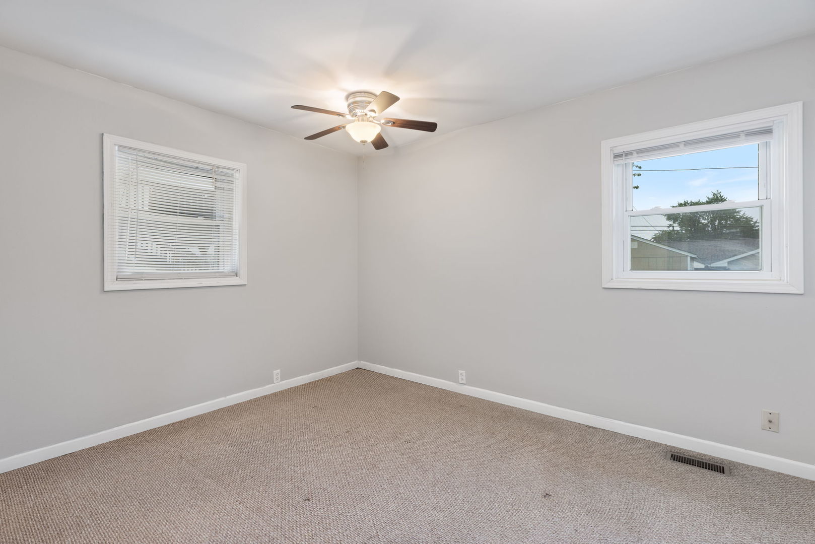 345 Hickory Avenue Romeoville, IL 60446 - Photo 10 of 24 Gallery Image 10