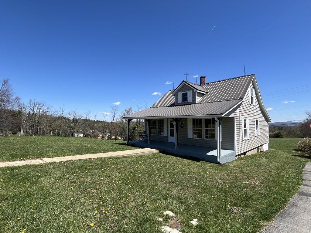 586 Deer Ridge Road Hillsville, VA 24343 - Photo 33 of 34 Gallery Image 33