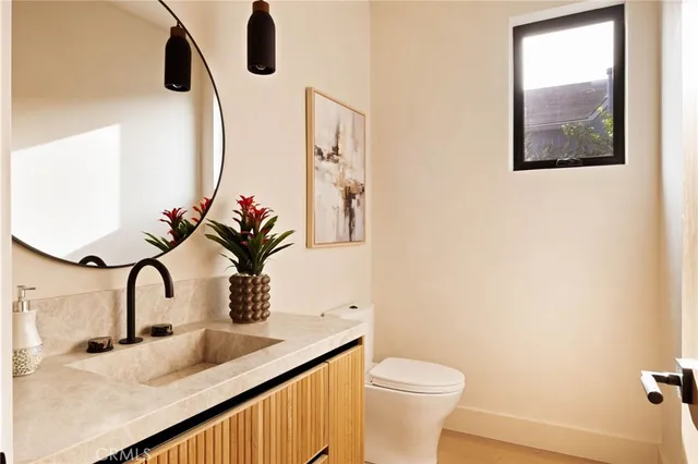 $19,975 | 3962 Alla Road, Los Angeles, CA 90066