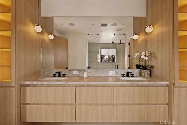 $19,975 | 3962 Alla Road, Los Angeles, CA 90066