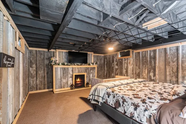 $245,000 | 33273 Highway 12, Niles, MI 49120