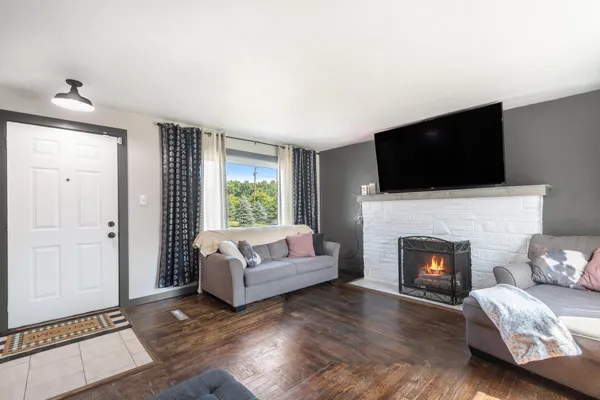 $245,000 | 33273 Highway 12, Niles, MI 49120