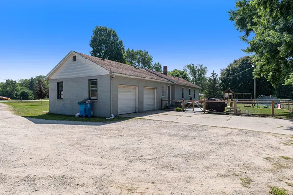 $245,000 | 33273 Highway 12, Niles, MI 49120