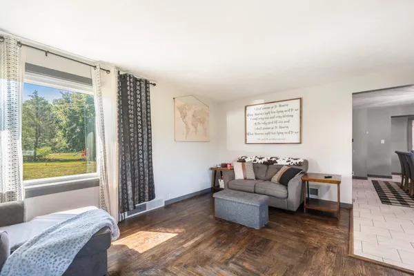 $245,000 | 33273 Highway 12, Niles, MI 49120