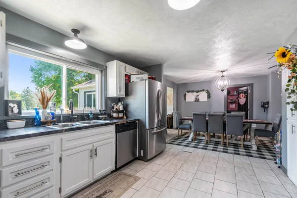 $245,000 | 33273 Highway 12, Niles, MI 49120