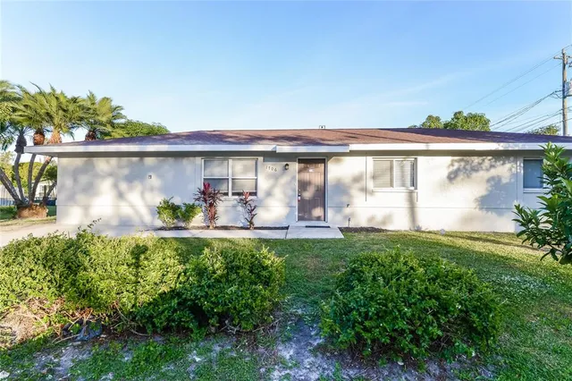 $1,925 | 1706 17th Ave Drive East, Palmetto, FL 34221