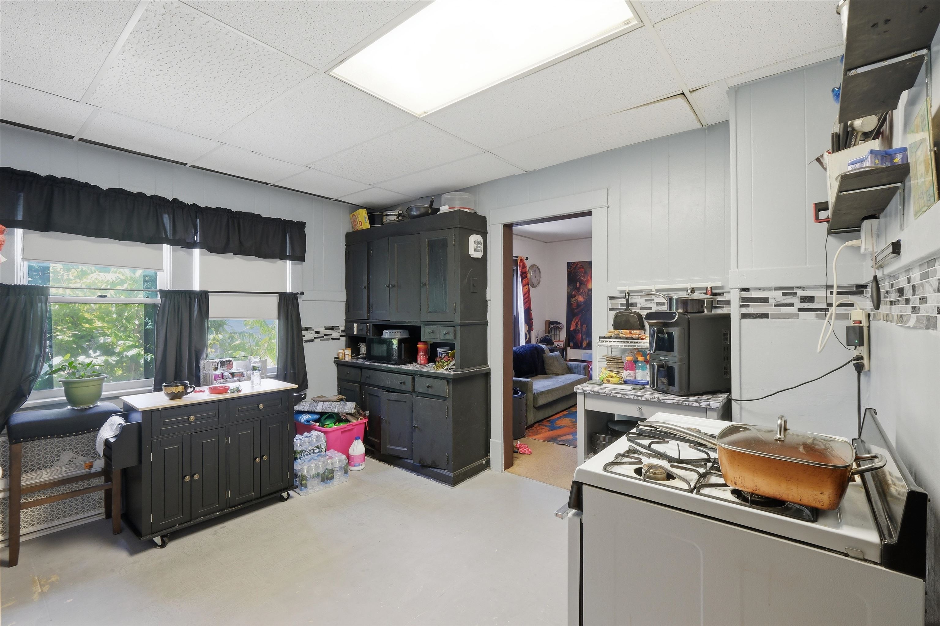 2069 Winnebago Street Madison, WI 53704 - Photo 16 of 24