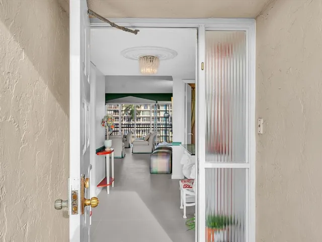 a view of utility room