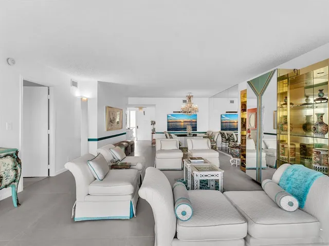 $3,300 | 1537 East Hillsboro Boulevard, Unit 438, Deerfield Beach, FL 33441