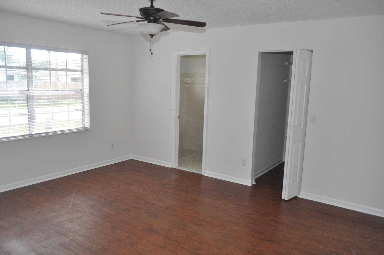 101 Raintree Trail Jupiter, FL 33458 - Photo 13 of 28 MASTER BEDROOM