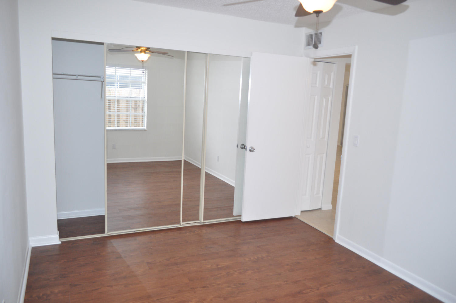 101 Raintree Trail Jupiter, FL 33458 - Photo 16 of 28 GUEST BEDROOM 2